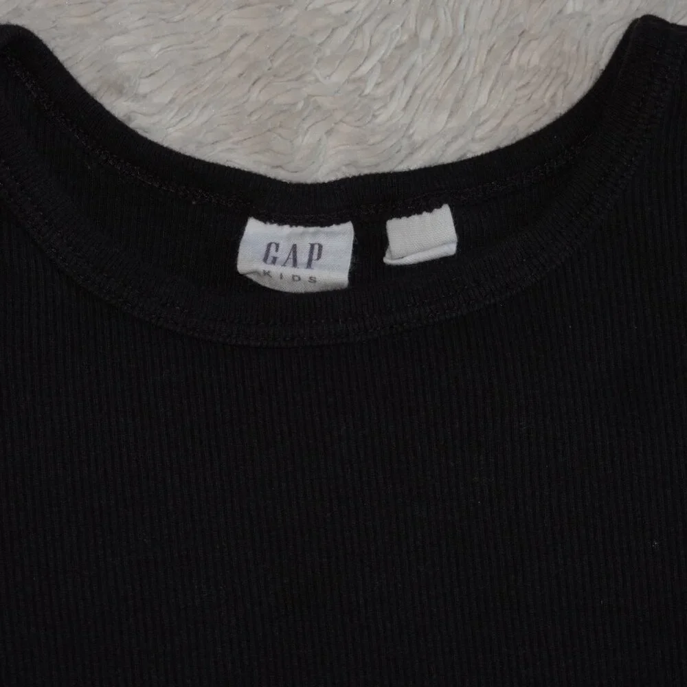 Girls Size XL Gap Kids Black Short Sleeve Ribbed Tee, 100% Cotton, Like New